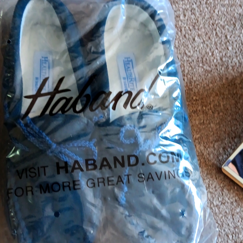 Health Haband Slippers 10.5  10 Available NWT - Picture 5 of 5